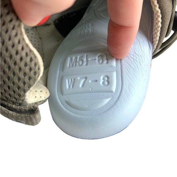 Ecco Biom Natural Motion Quick Lace Sneakers in Grey - Picture 3 of 7